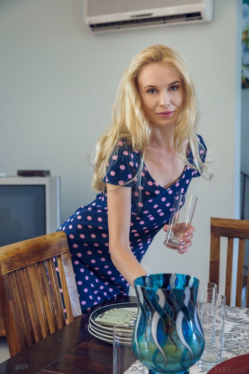 Елена, 18 лет, 2 размер груди